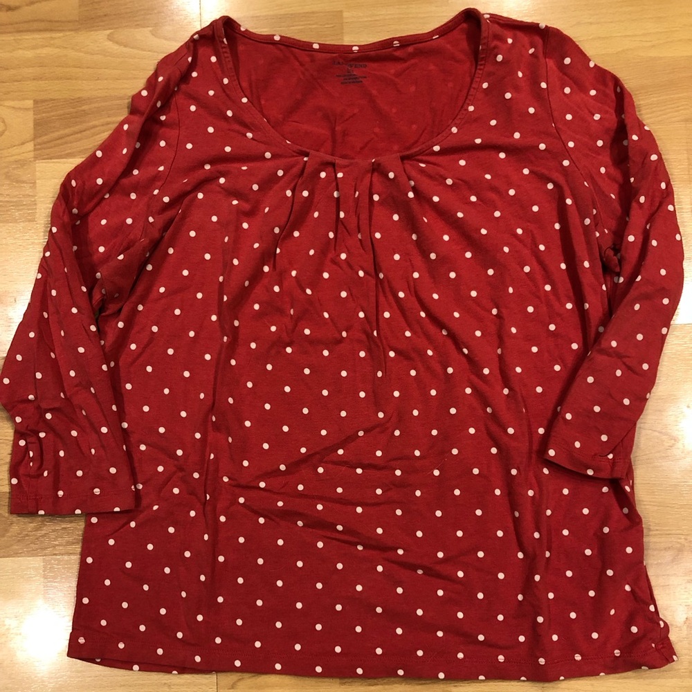pink shirt